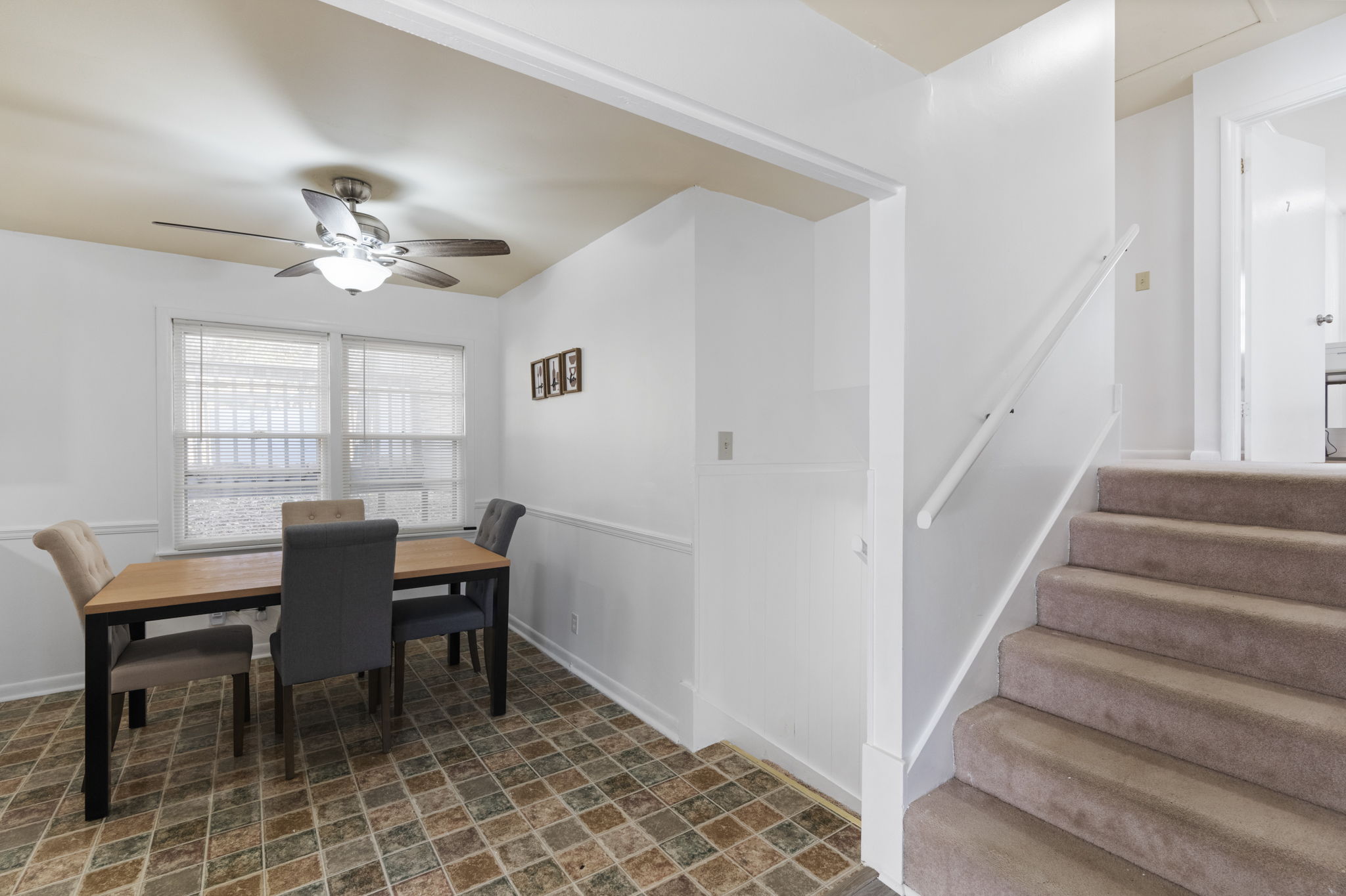 2219 Euclid Rd NW rental photo
