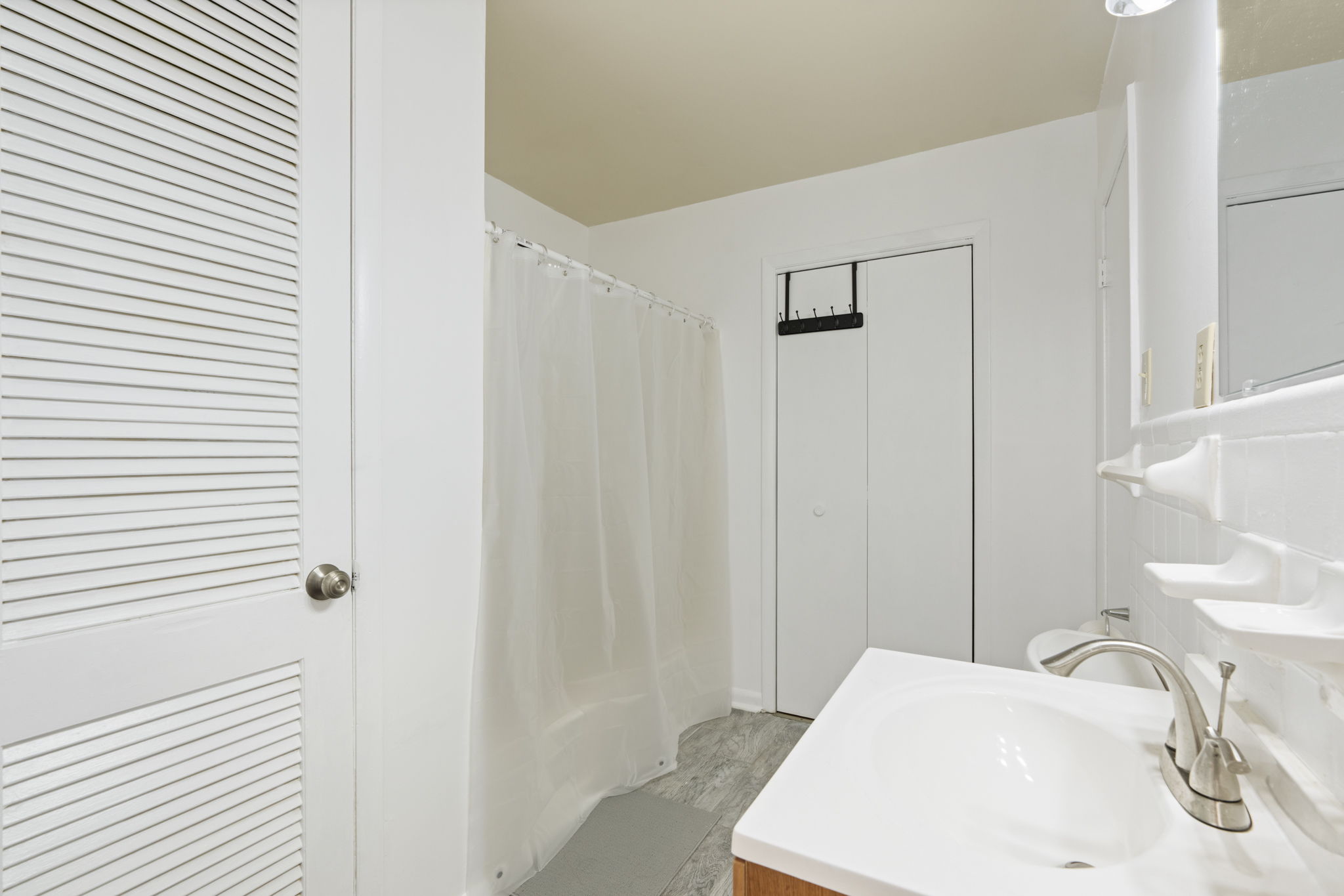 2219 Euclid Rd NW rental photo