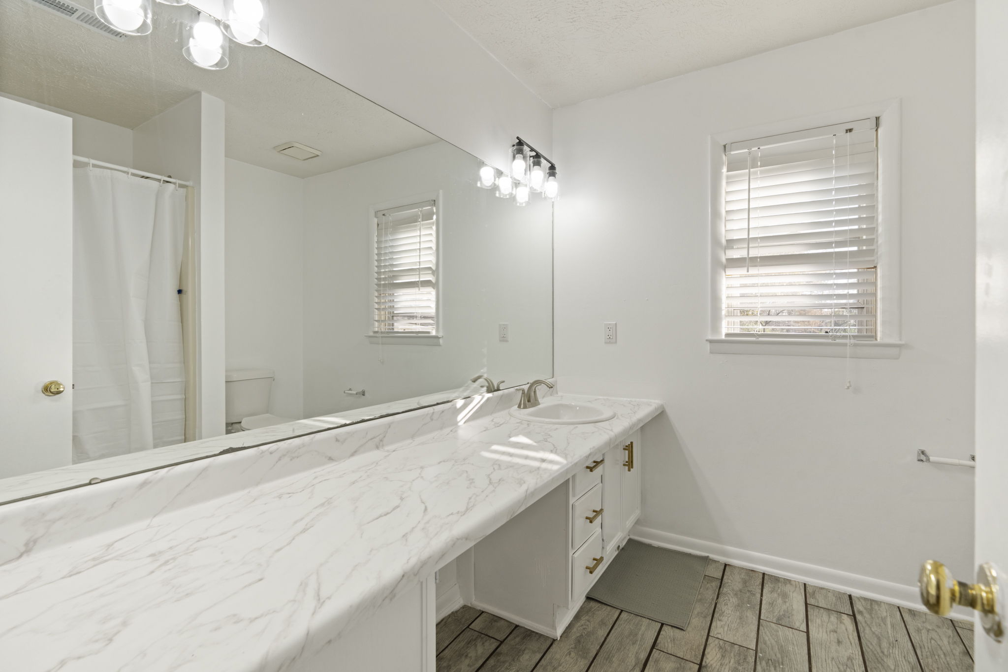 2219 Euclid Rd NW rental photo