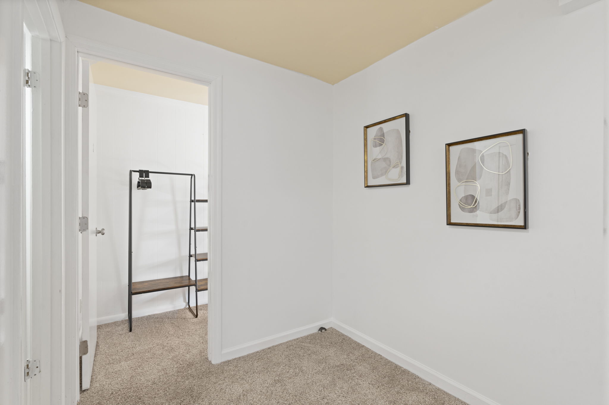2219 Euclid Rd NW rental photo