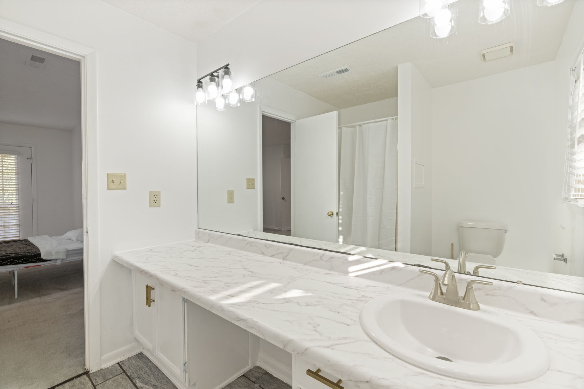 2219 Euclid Rd NW rental photo