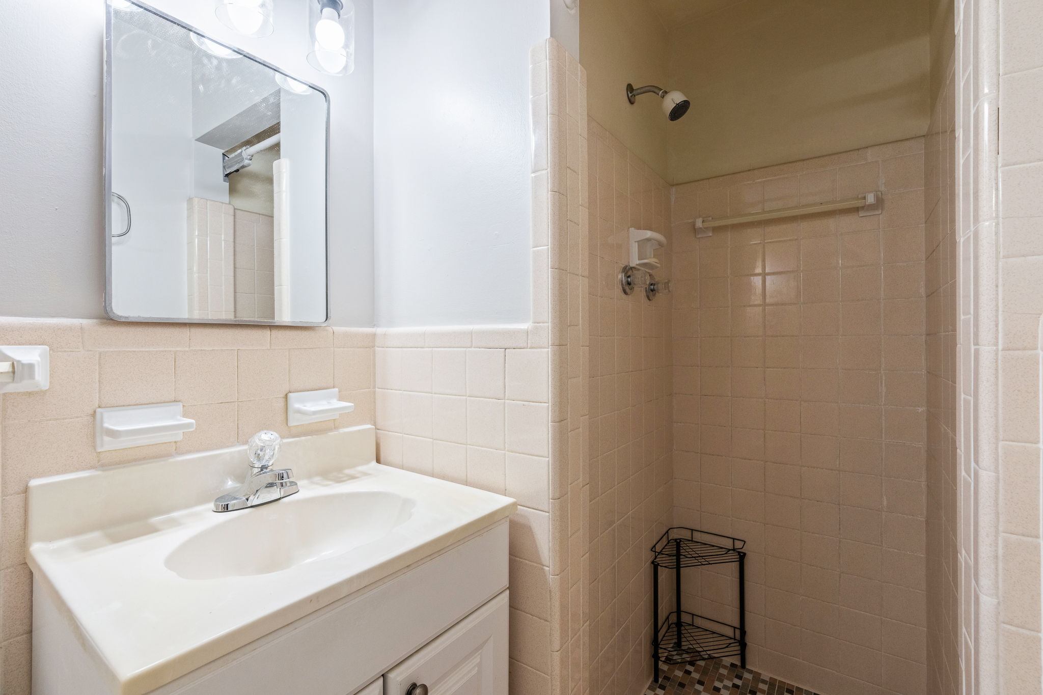 3711 Glendale Ln rental photo