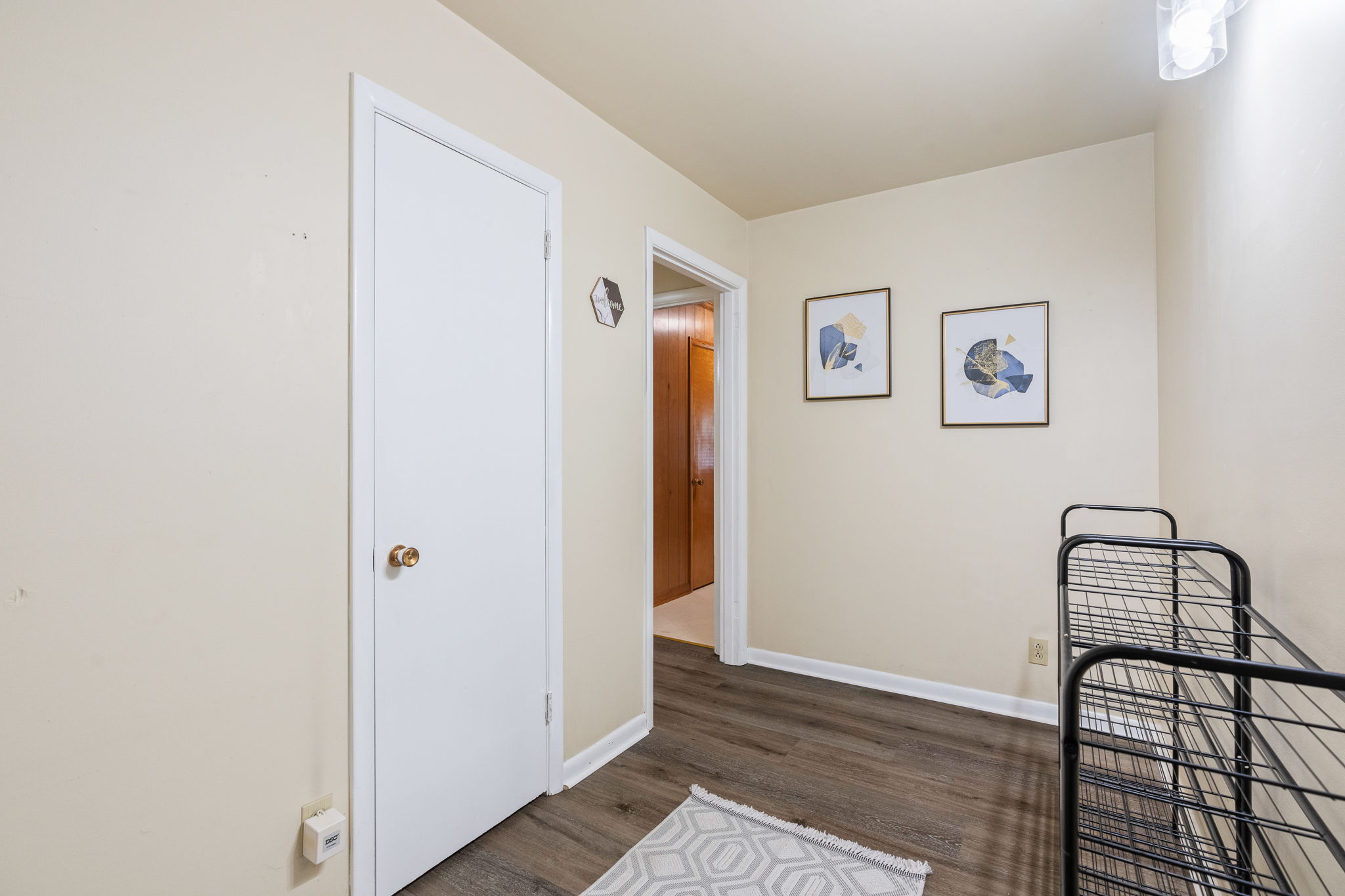 3711 Glendale Ln rental photo