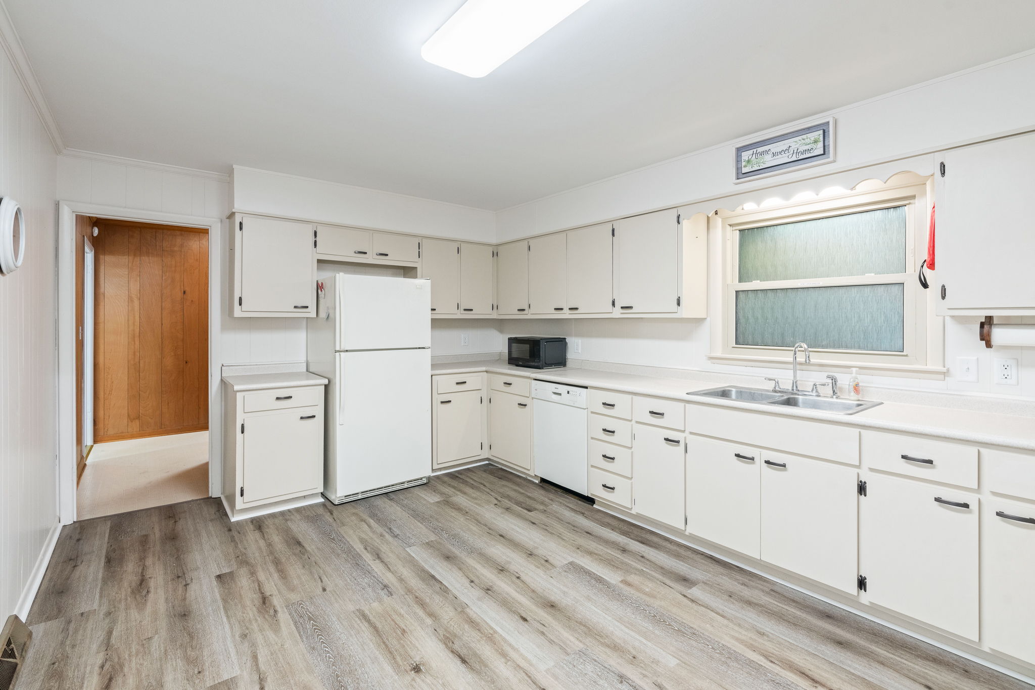 3711 Glendale Ln rental photo
