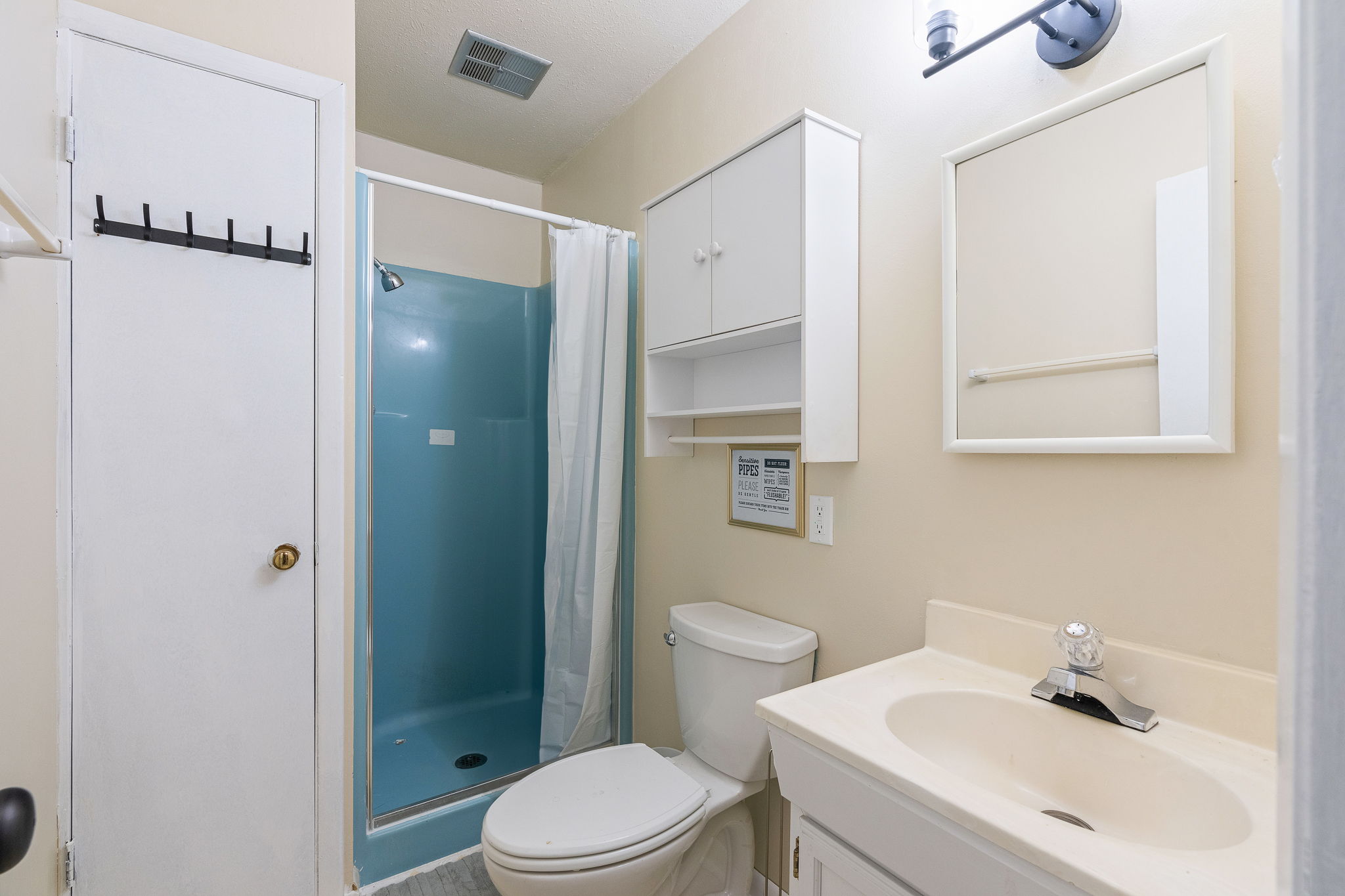 3711 Glendale Ln rental photo