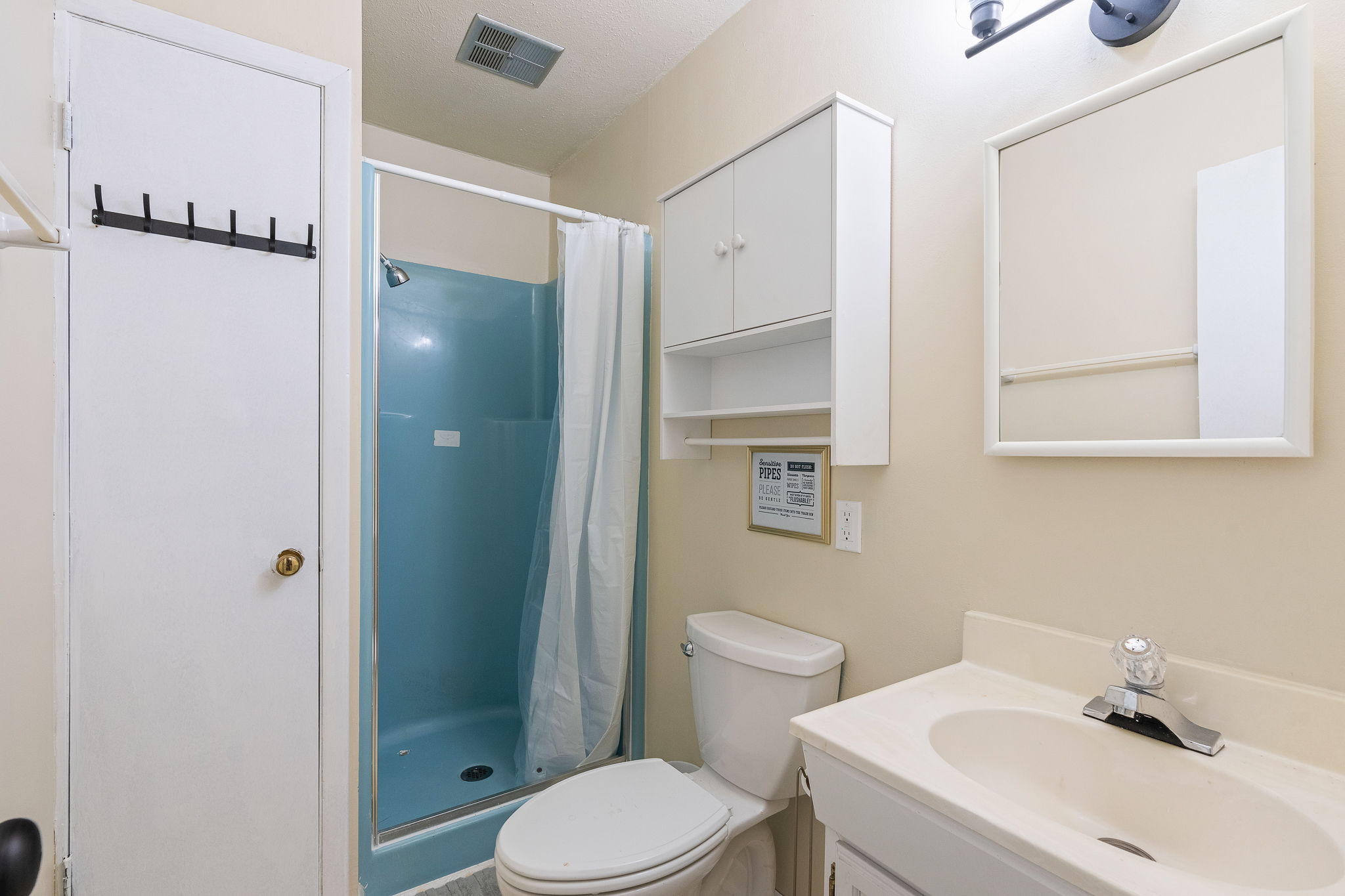 3711 Glendale Ln rental photo