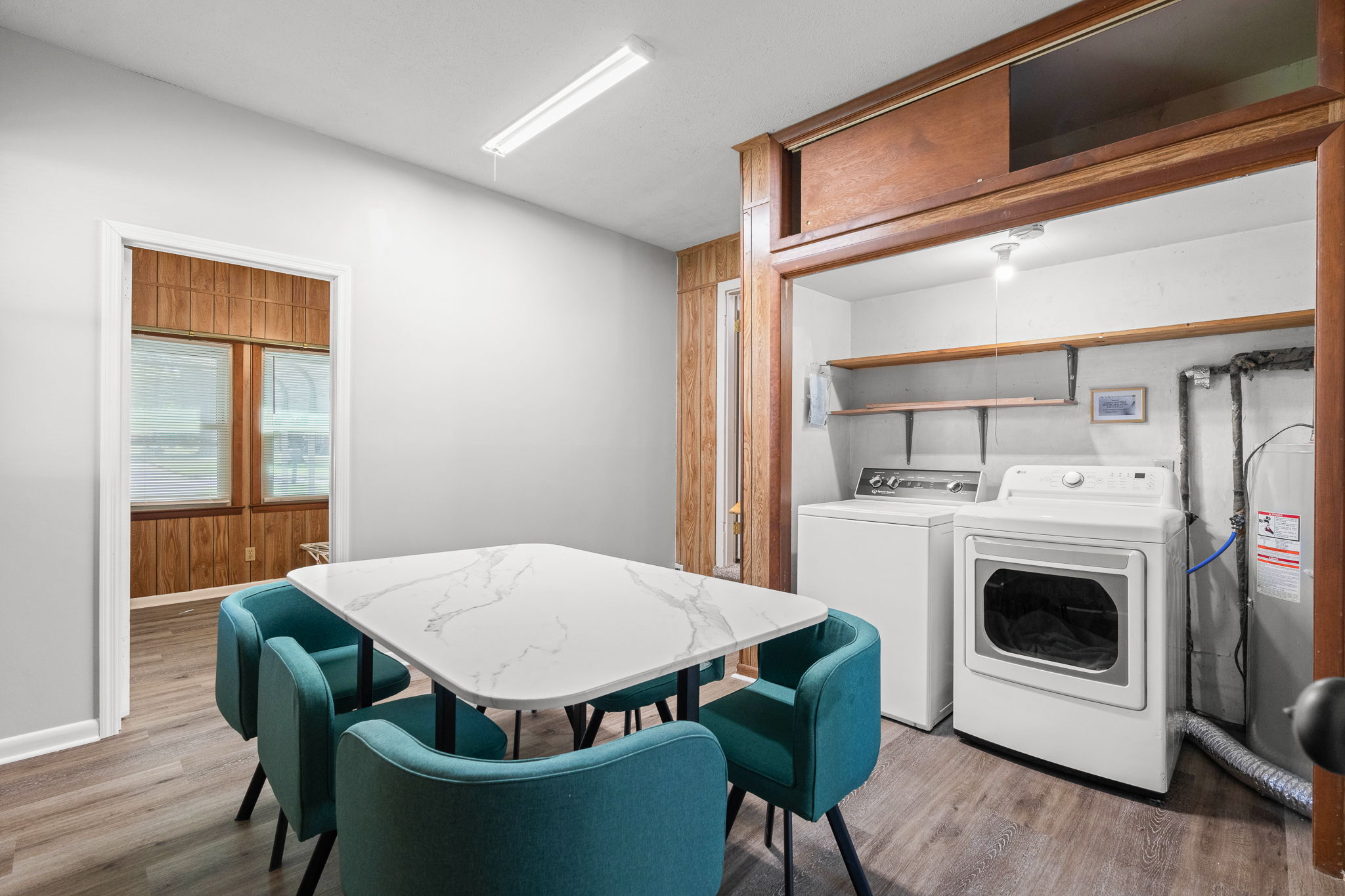 3711 Glendale Ln rental photo