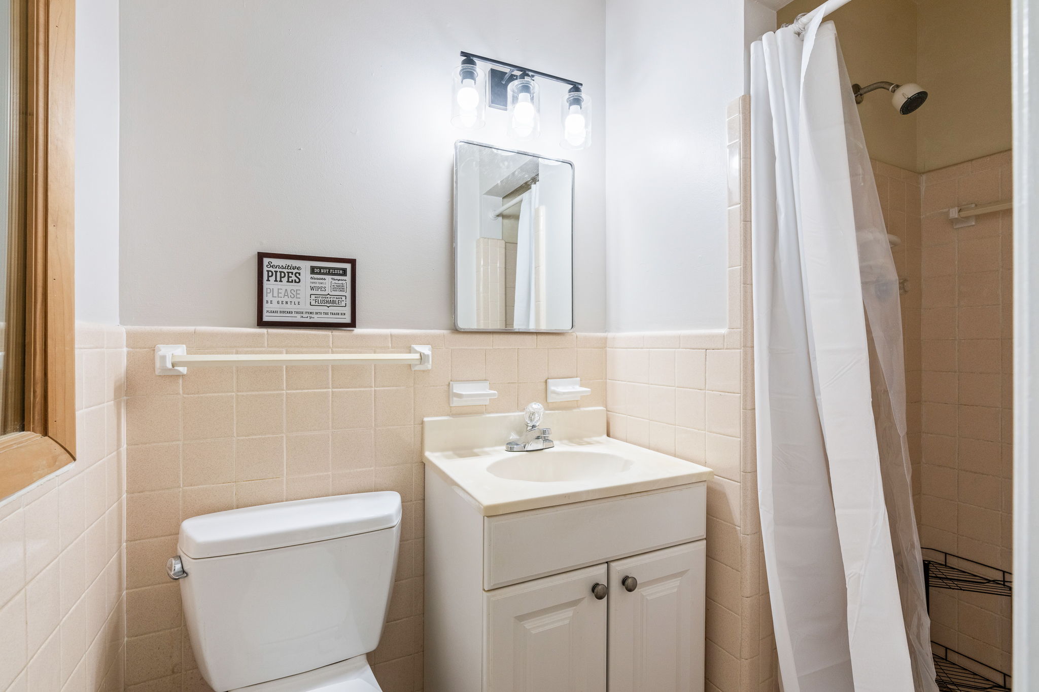 3711 Glendale Ln rental photo